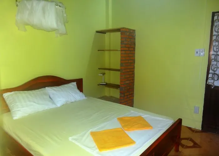 Khách sạn Luot Van *
